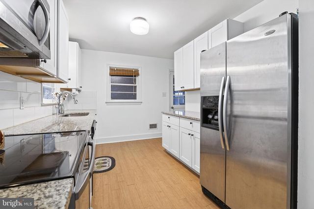 421 CORBIN RD, York, PA 17403