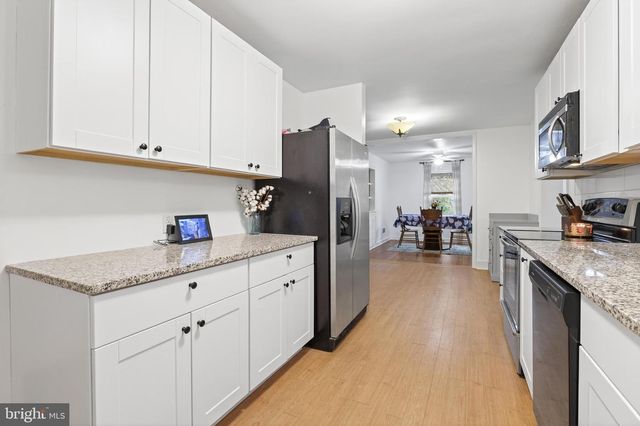 421 CORBIN RD, York, PA 17403