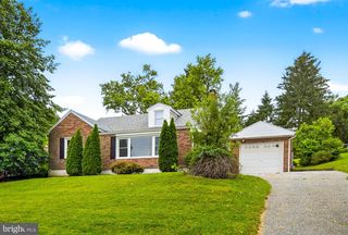 421 CORBIN RD, York, PA 17403