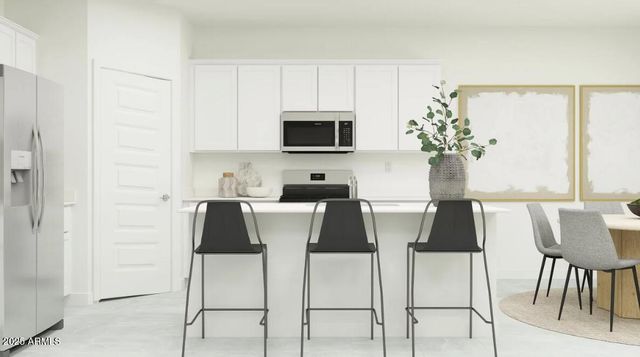 9541 W MITCHELL Drive, Phoenix, AZ 85037