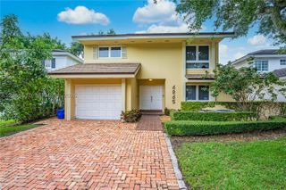6865 Veronese St, Coral Gables, FL 33146