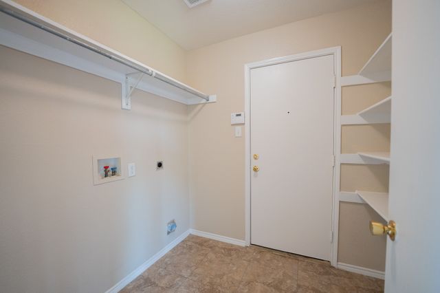 5734 Firethorn Drive, Dallas, TX 75249