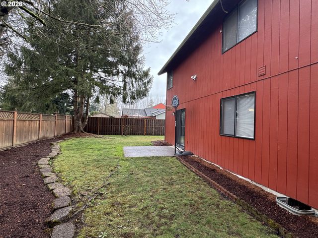 16002 Ne HANCOCK St, Portland, OR 97230