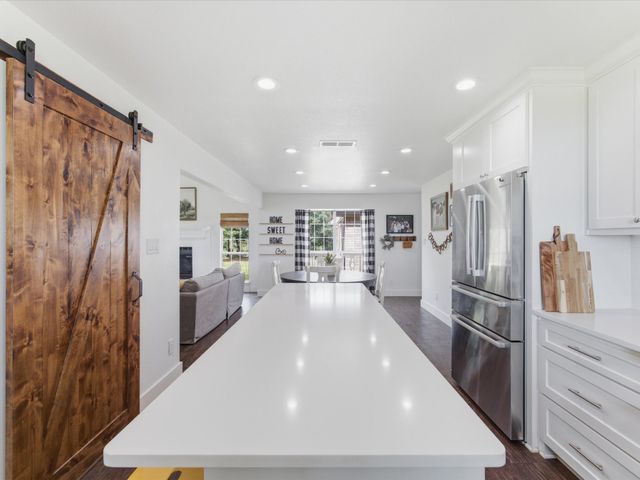 210 County Road 2696, Alvord, TX 76225