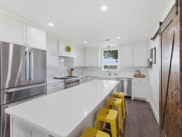 210 County Road 2696, Alvord, TX 76225
