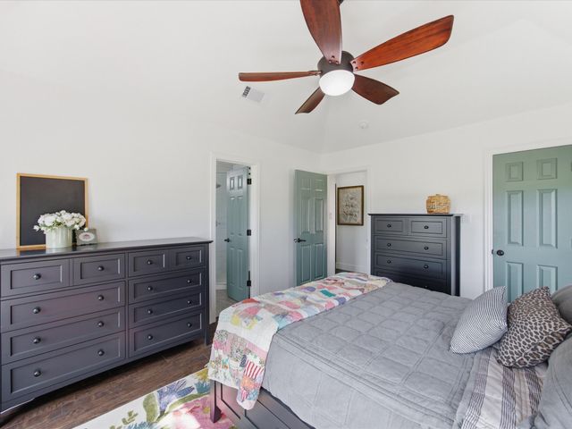 210 County Road 2696, Alvord, TX 76225