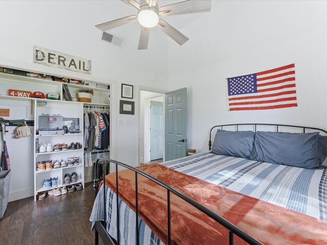 210 County Road 2696, Alvord, TX 76225