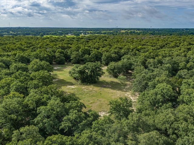 210 County Road 2696, Alvord, TX 76225
