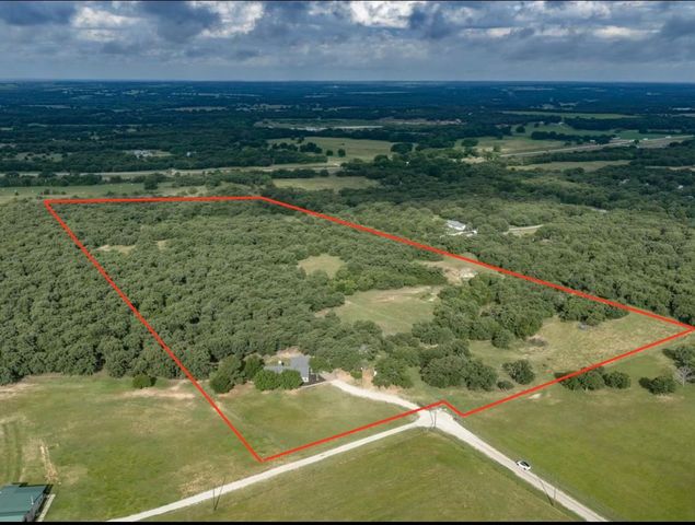 210 County Road 2696, Alvord, TX 76225