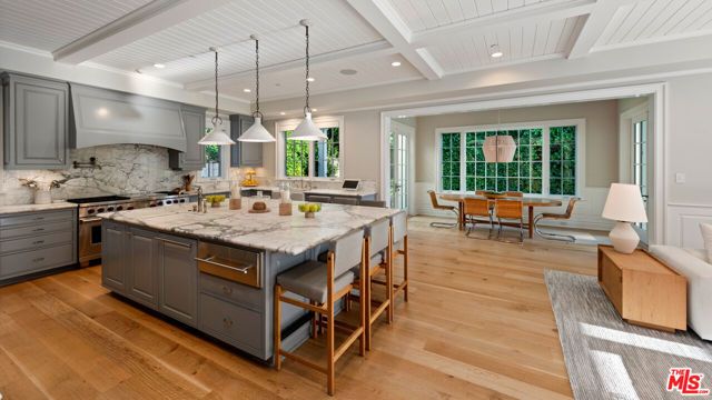 491 N Tigertail Road, Los Angeles, CA 90049