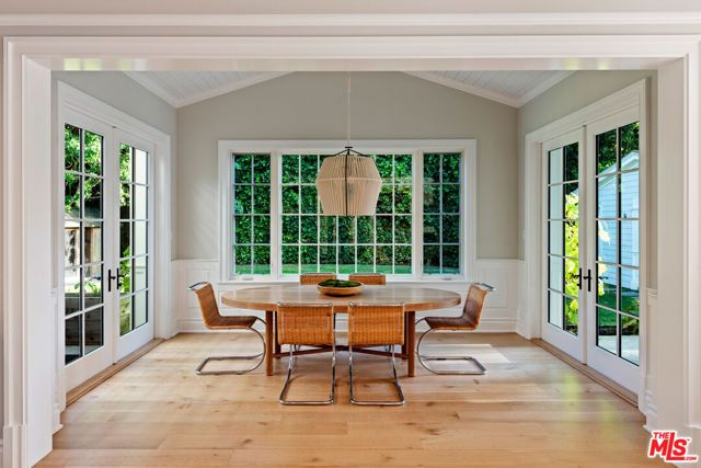 491 N Tigertail Road, Los Angeles, CA 90049