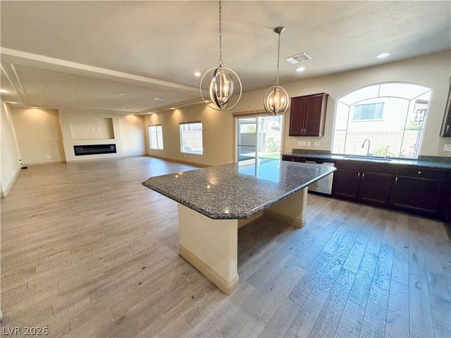 9842 Russian Hill Street, Las Vegas, NV 89141