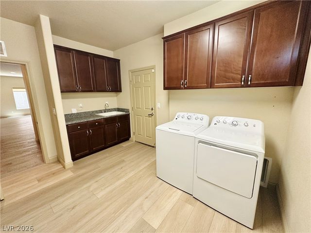 9842 Russian Hill Street, Las Vegas, NV 89141