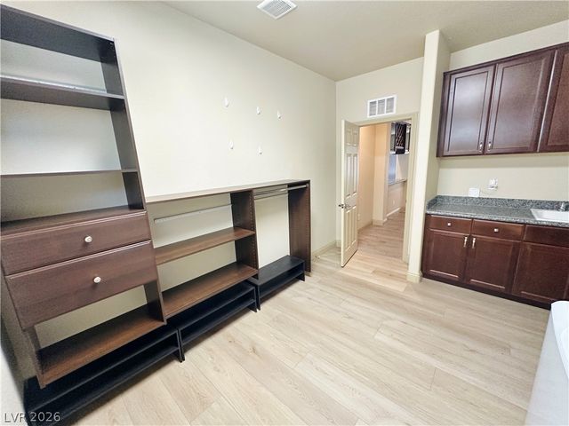 9842 Russian Hill Street, Las Vegas, NV 89141