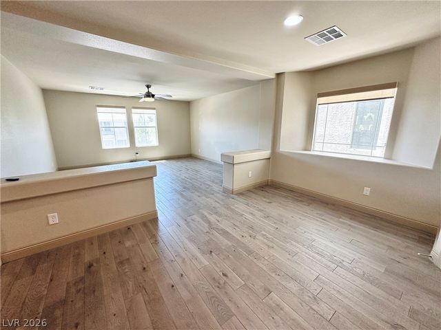 9842 Russian Hill Street, Las Vegas, NV 89141
