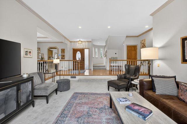 8681 Winding Way, Fair Oaks, CA 95628