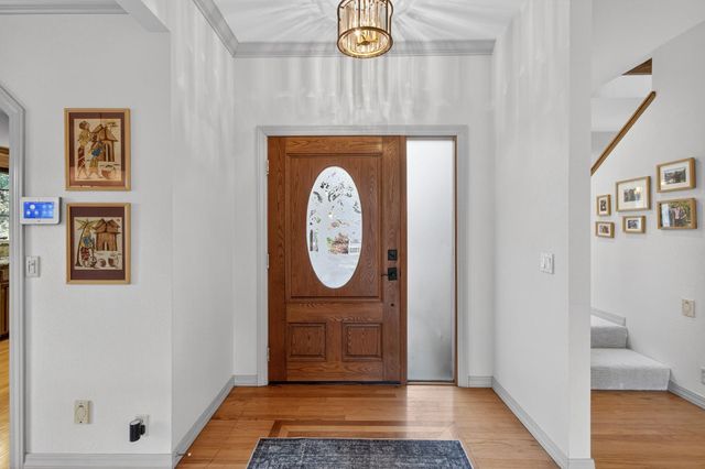 8681 Winding Way, Fair Oaks, CA 95628