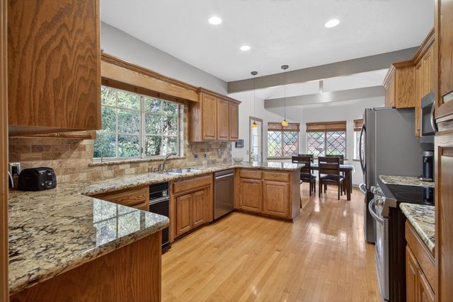 8681 Winding Way, Fair Oaks, CA 95628