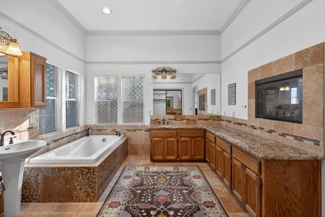 8681 Winding Way, Fair Oaks, CA 95628