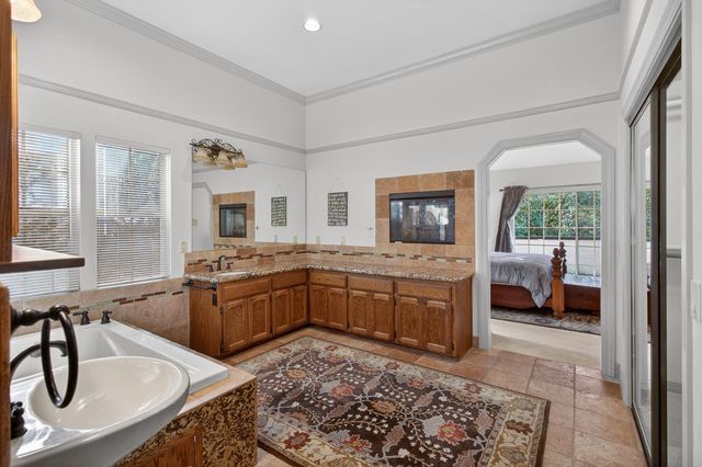 8681 Winding Way, Fair Oaks, CA 95628