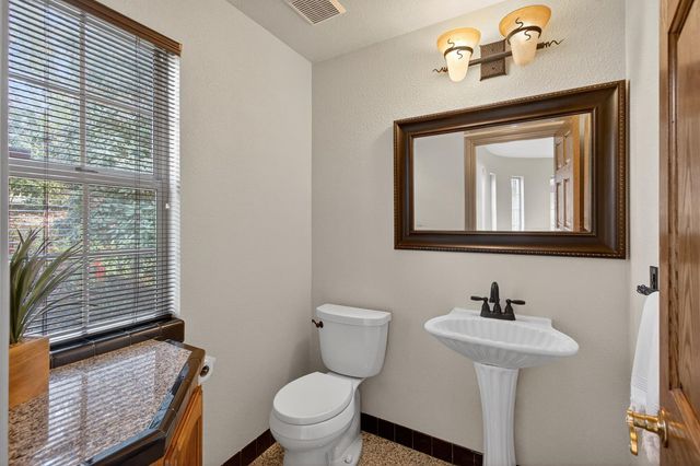 8681 Winding Way, Fair Oaks, CA 95628