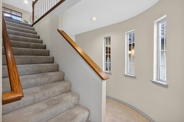 8681 Winding Way, Fair Oaks, CA 95628