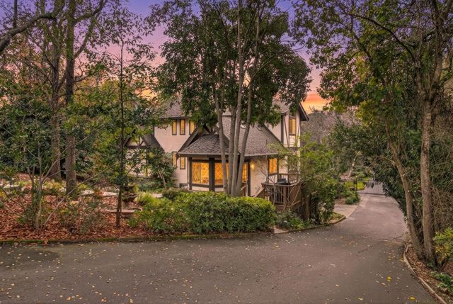 8681 Winding Way, Fair Oaks, CA 95628