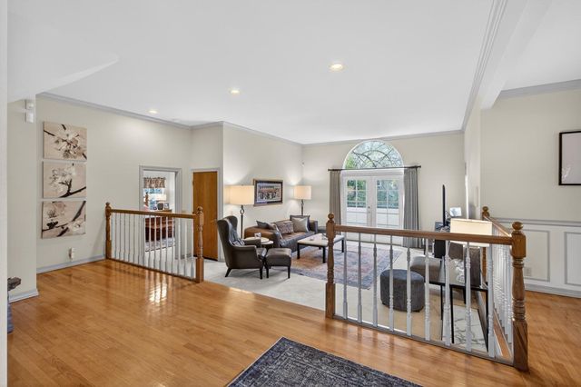 8681 Winding Way, Fair Oaks, CA 95628