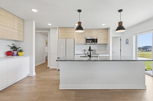 11556 Lakewood Court NE, Albertville, MN 55301