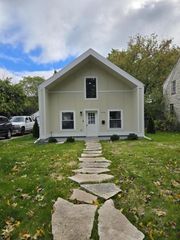 5766 N 42nd STREET, Milwaukee, WI 53209