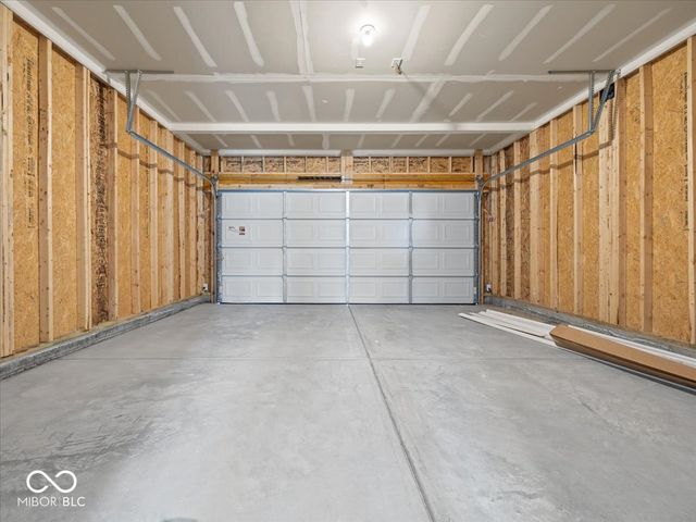 576 Plowman Drive, Shelbyville, IN 46176