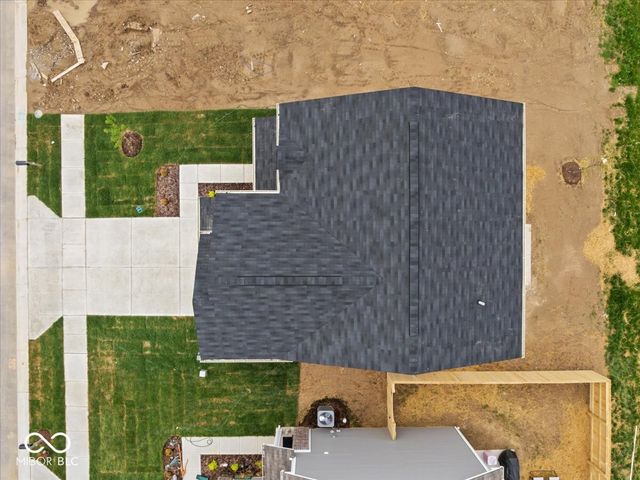 576 Plowman Drive, Shelbyville, IN 46176