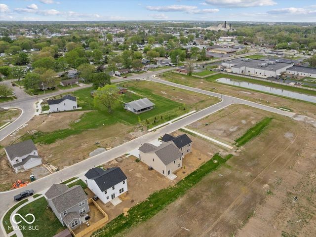 576 Plowman Drive, Shelbyville, IN 46176