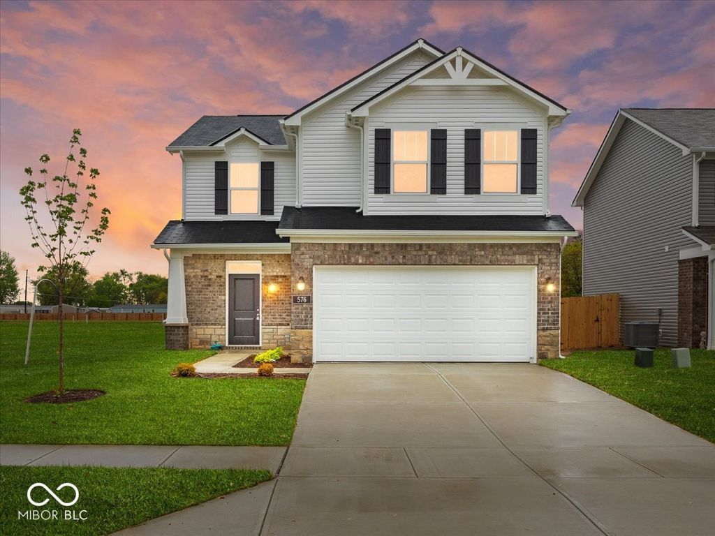 576 Plowman Drive, Shelbyville, IN 46176