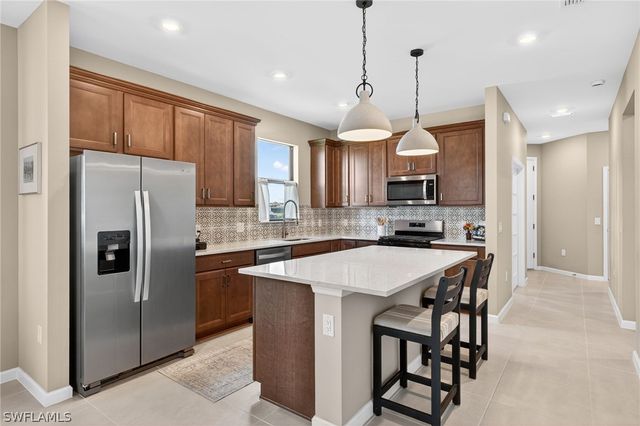20548 Pebble Glen DR, Estero, FL 33928