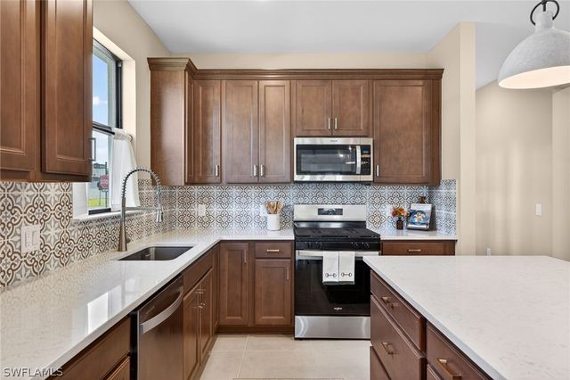 20548 Pebble Glen DR, Estero, FL 33928