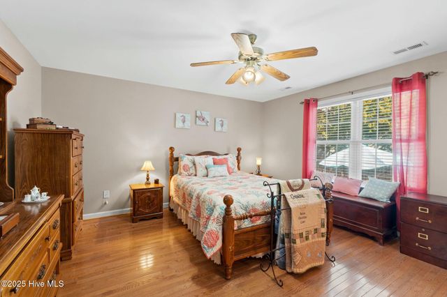 6 White Lane, Oak Island, NC 28465