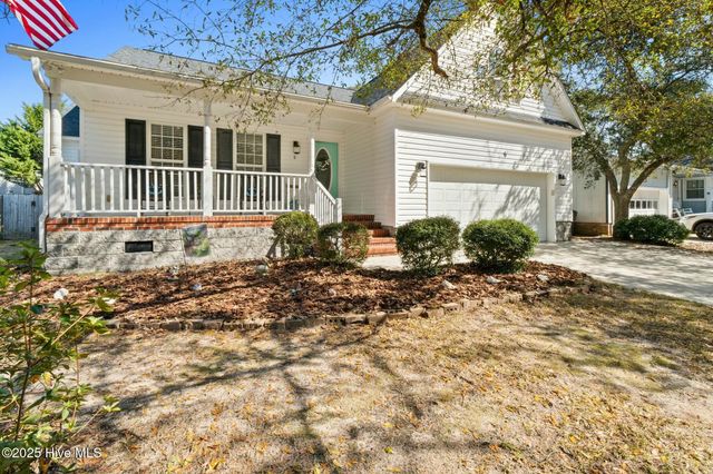 6 White Lane, Oak Island, NC 28465