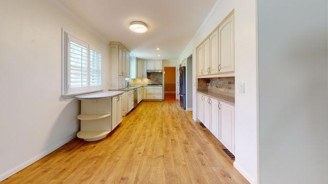 3480 Arrowvale Street, Orchard Lake Vllg, MI 48324
