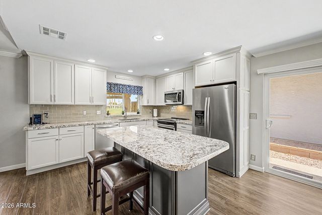 2256 N MIDDLECOFF Drive, Mesa, AZ 85215