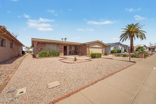 2256 N MIDDLECOFF Drive, Mesa, AZ 85215