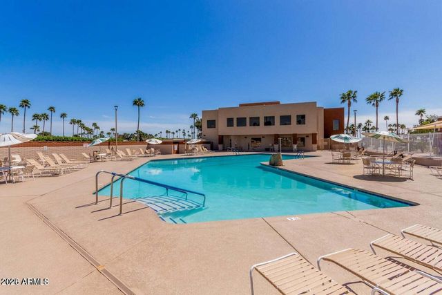 2256 N MIDDLECOFF Drive, Mesa, AZ 85215