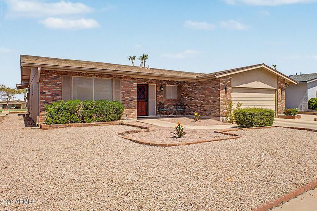 2256 N MIDDLECOFF Drive, Mesa, AZ 85215
