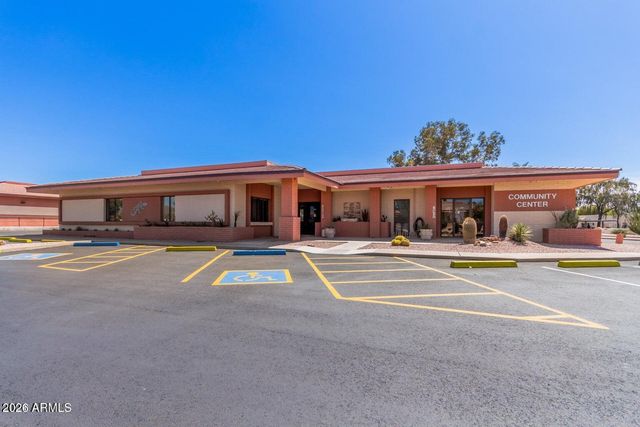 2256 N MIDDLECOFF Drive, Mesa, AZ 85215