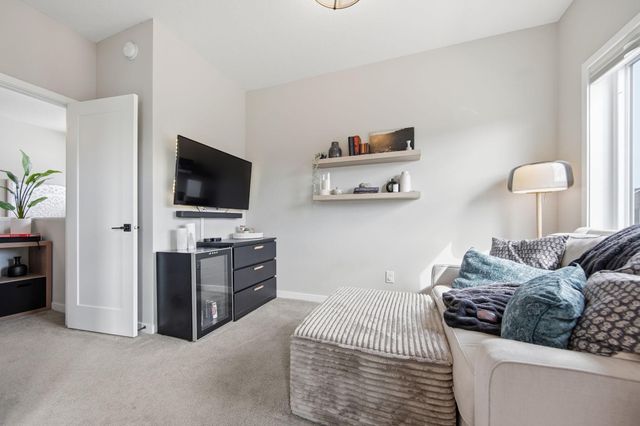 16114 Duvane Way, Lakeville, MN 55044