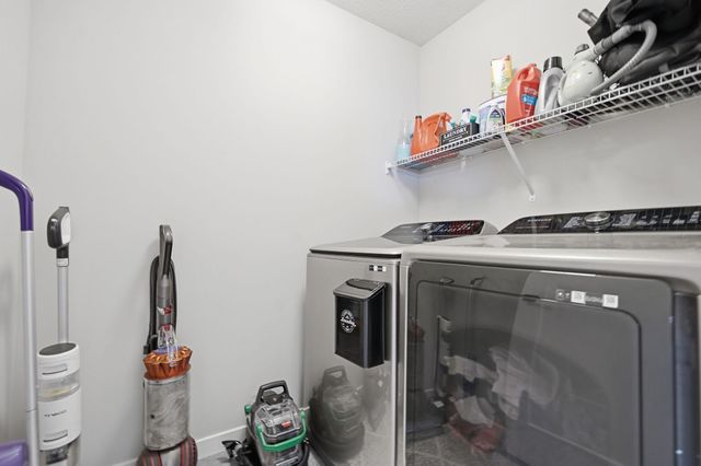 16114 Duvane Way, Lakeville, MN 55044