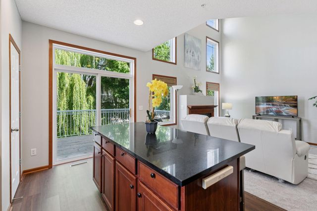 5066 Yuma Lane N, Plymouth, MN 55446