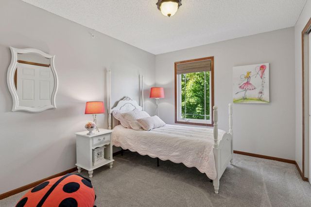 5066 Yuma Lane N, Plymouth, MN 55446