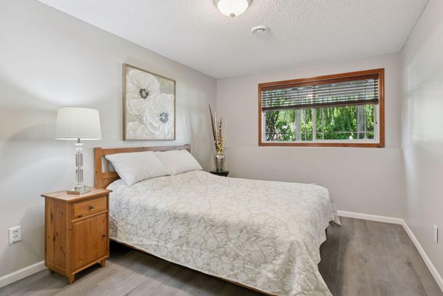 5066 Yuma Lane N, Plymouth, MN 55446