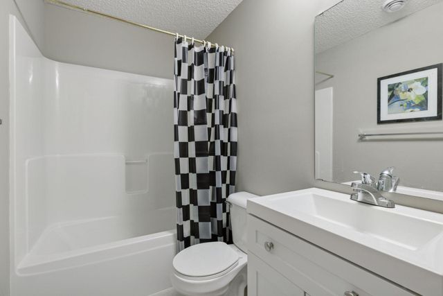 5066 Yuma Lane N, Plymouth, MN 55446